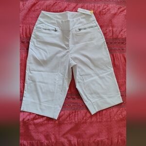 Westbound Women's Cream Shorts